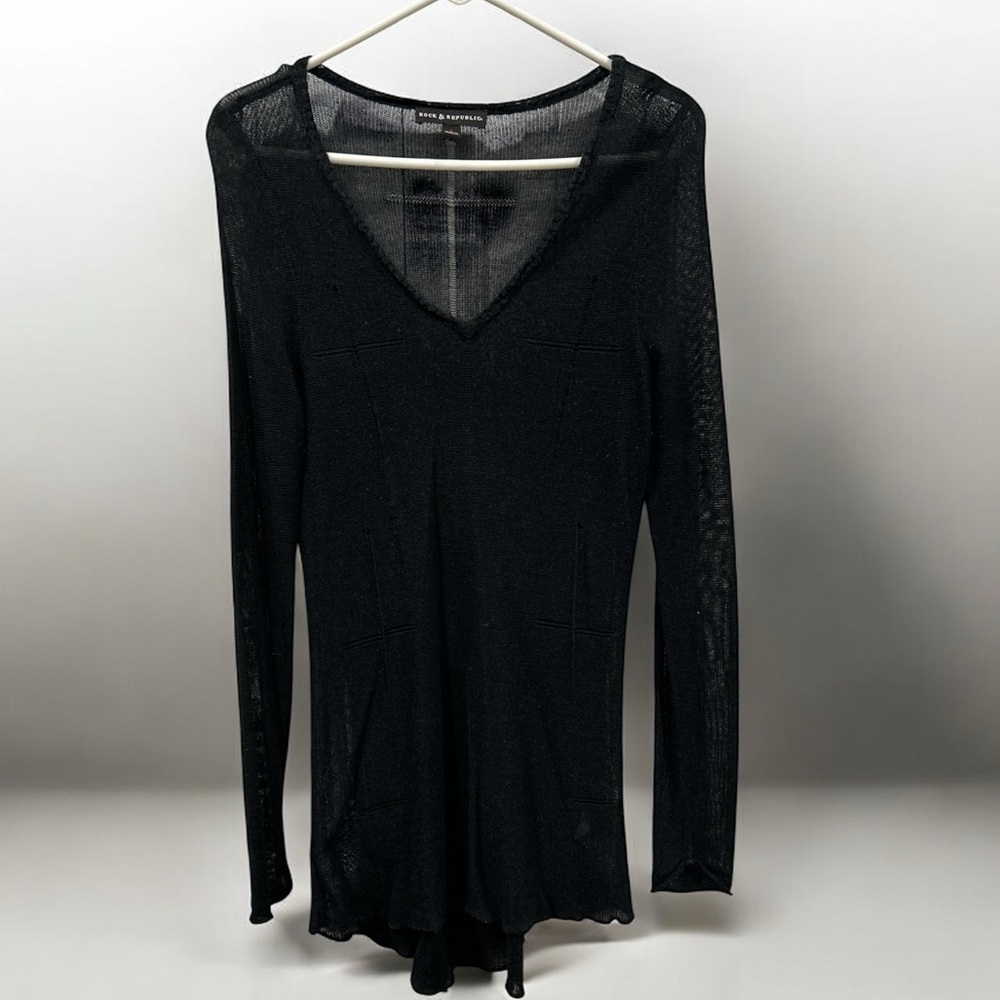 Rock & Republic Black Sheer V-Neck Long Sleeve Top